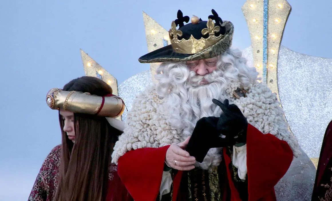Le&oacute;n capital ha vivido una de las tardes m&aacute;s esperadas del a&ntilde;o con la Gran Cabalgata de los Reyes Magos. A pesar de las bajas temperaturas, miles de personas se concentraron desde primeras horas de la tarde a lo largo del recorrido para acompa&ntilde;ar a Melchor, Gaspar y Baltasar. Fotos: Peio Garc&iacute;a