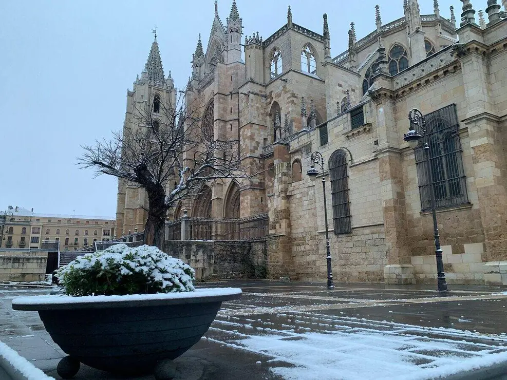 NIEVE EN LE&Oacute;N (2)