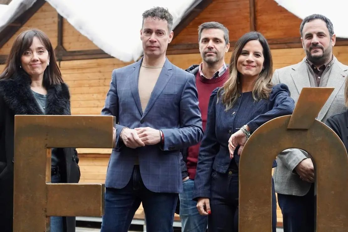 El PSOE presenta la candidatura de Le&oacute;n para las elecciones auton&oacute;micas con la asistencia de los candidatos encabezados por Nuria Rubio, vicesecretaria general en Castilla y Le&oacute;n, y por el secretario provincial, Javier Alfonso Cend&oacute;n