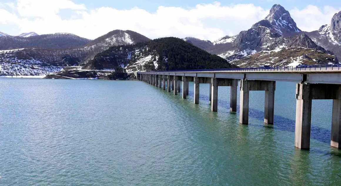 Pantano de Ria&ntilde;o