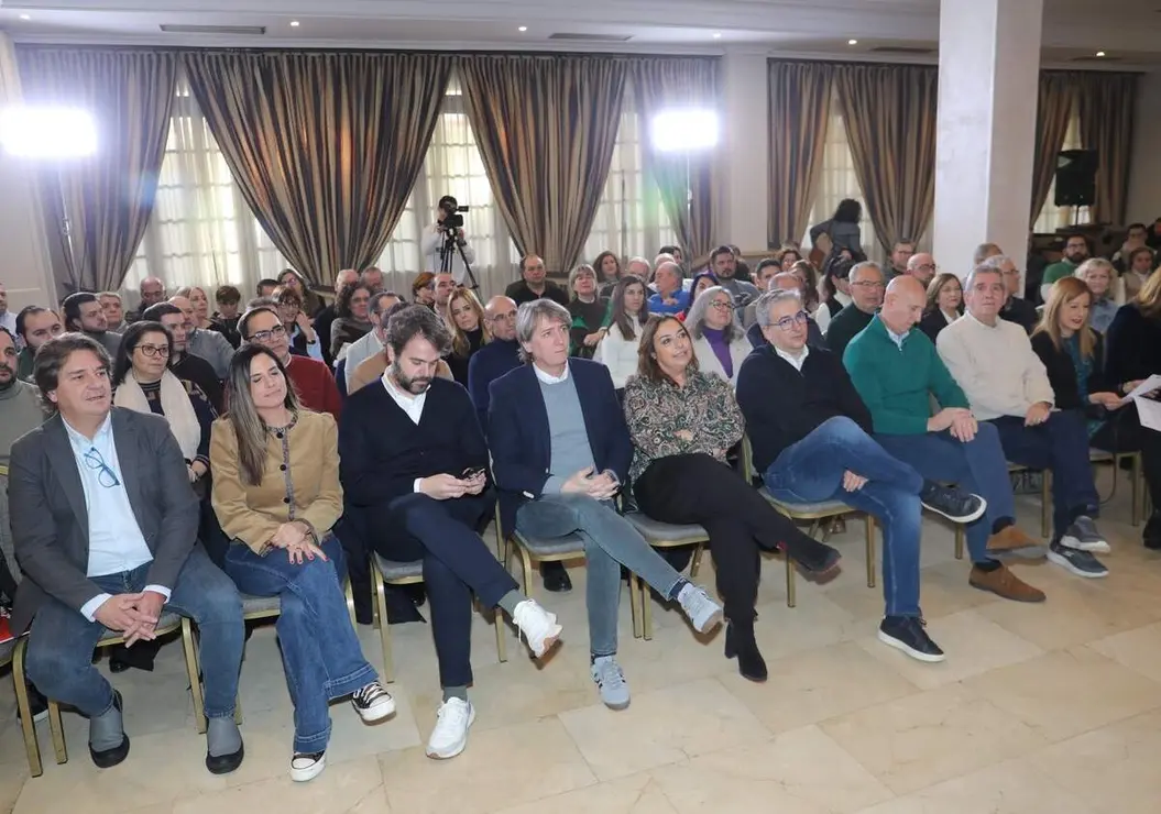 El PSOE de Castilla y Le&oacute;n re&uacute;ne en Palencia al Consejo de Alcaldes,  en la imagen momentos de la inauguraci&oacute;n con la participaci&oacute;n del secretario general del PSCyL y candidato a la Presidencia de la Junta, Carlos Mart&iacute;nez; de la nueva presidenta del  Consejo, y alcaldesa de Palencia, Miriam Andr&eacute;s, entre otros
