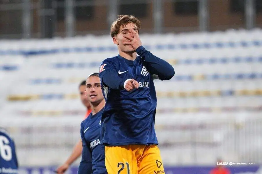 738c7d705efa641f7d7874745e7b75bb