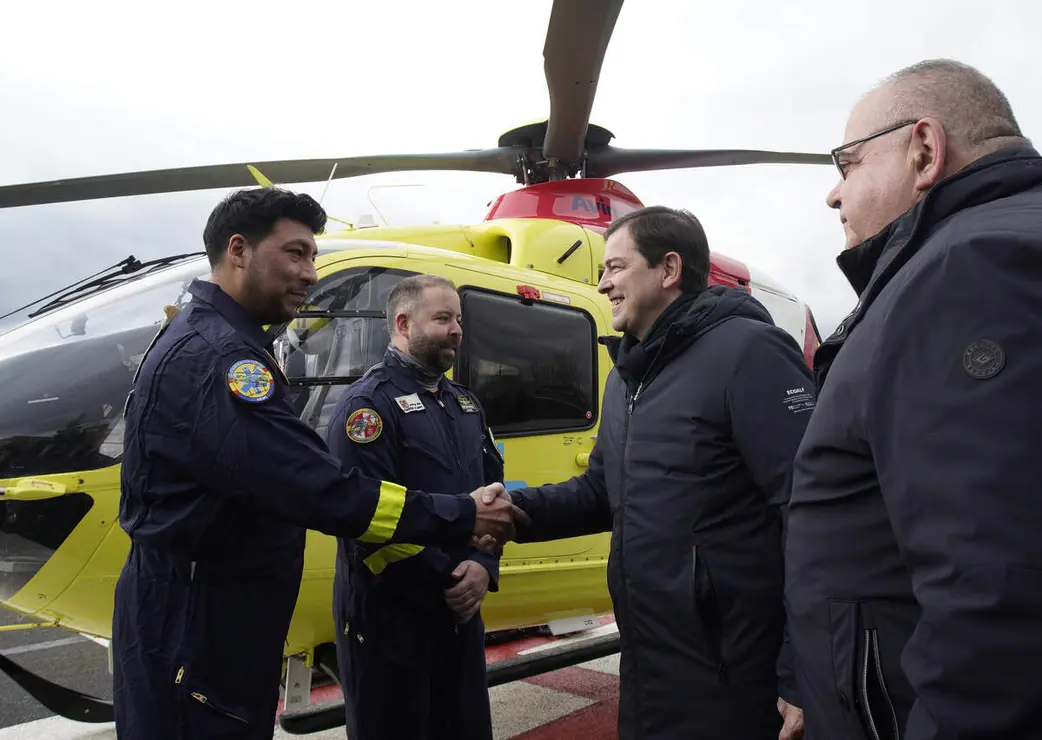 El presidente de la Junta de Castilla y Le&oacute;n, Alfonso Fern&aacute;ndez Ma&ntilde;ueco, durante la presentaci&oacute;n de las mejoras en transporte de emergencias sanitarias