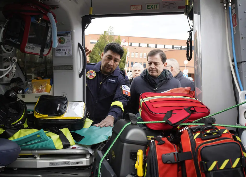 El presidente de la Junta de Castilla y Le&oacute;n, Alfonso Fern&aacute;ndez Ma&ntilde;ueco, durante la presentaci&oacute;n de las mejoras en transporte de emergencias sanitarias