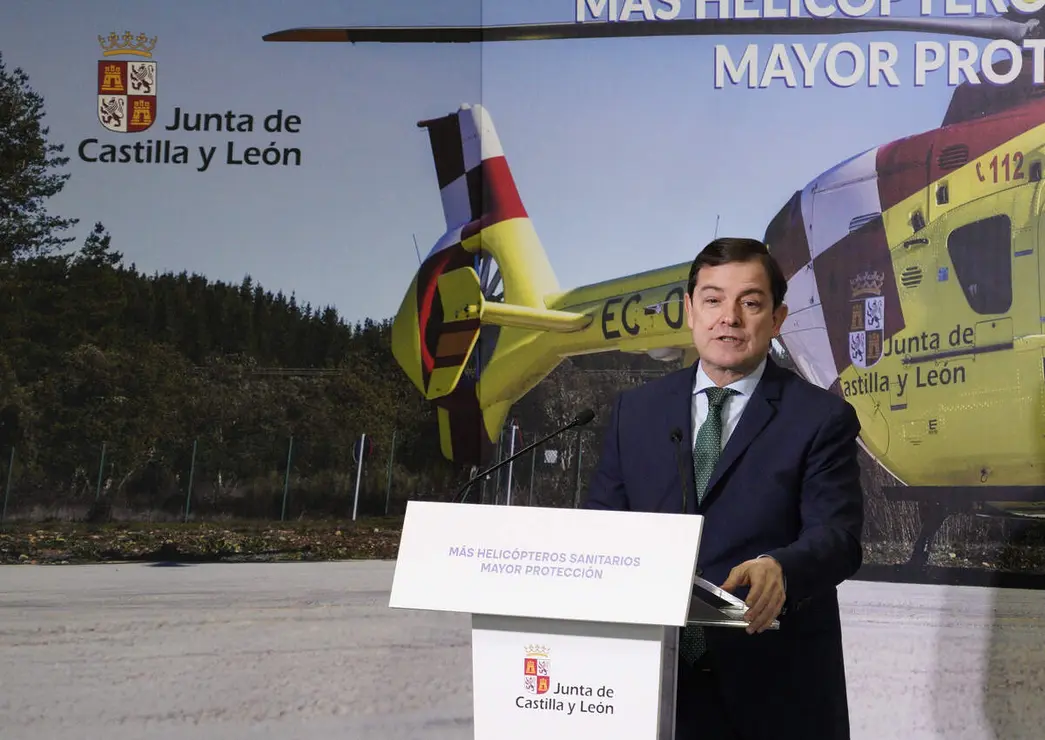 El presidente de la Junta de Castilla y Le&oacute;n, Alfonso Fern&aacute;ndez Ma&ntilde;ueco, durante la presentaci&oacute;n de las mejoras en transporte de emergencias sanitarias