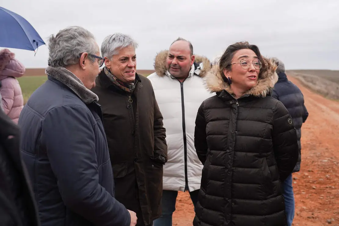 La consejera de Agricultura, Ganader&iacute;a y Desarrollo Rural, Mar&iacute;a Gonz&aacute;lez Corral, presenta el resultado final del proceso de concentraci&oacute;n parcelaria de la zona de Los Oteros.
