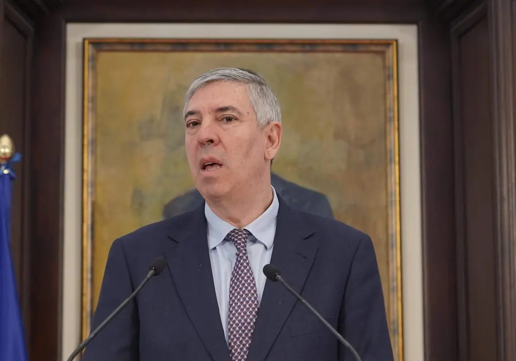 indra ma&ntilde;ueco (8)