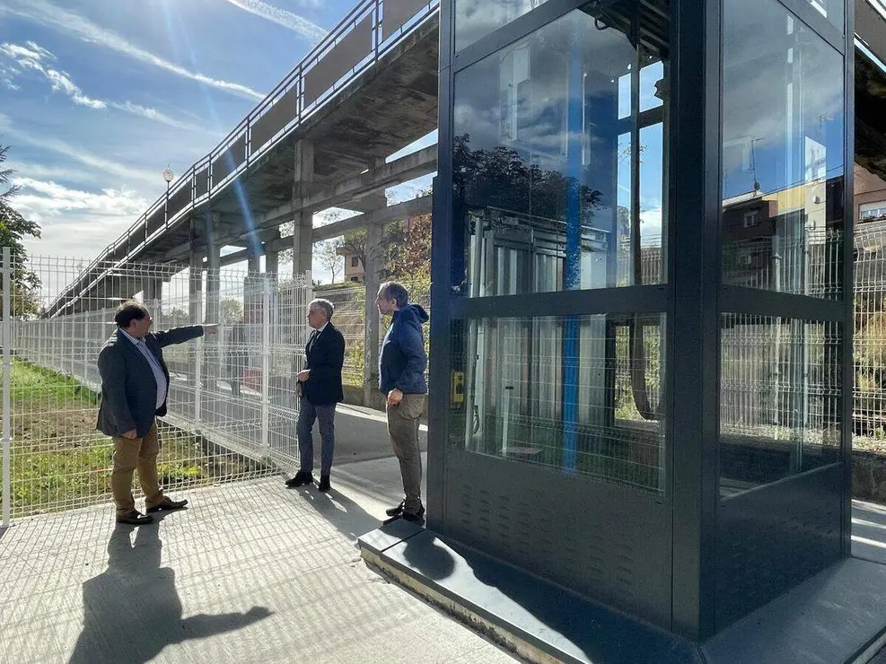 Ascensor Santa Marina, La Ba&ntilde;eza III