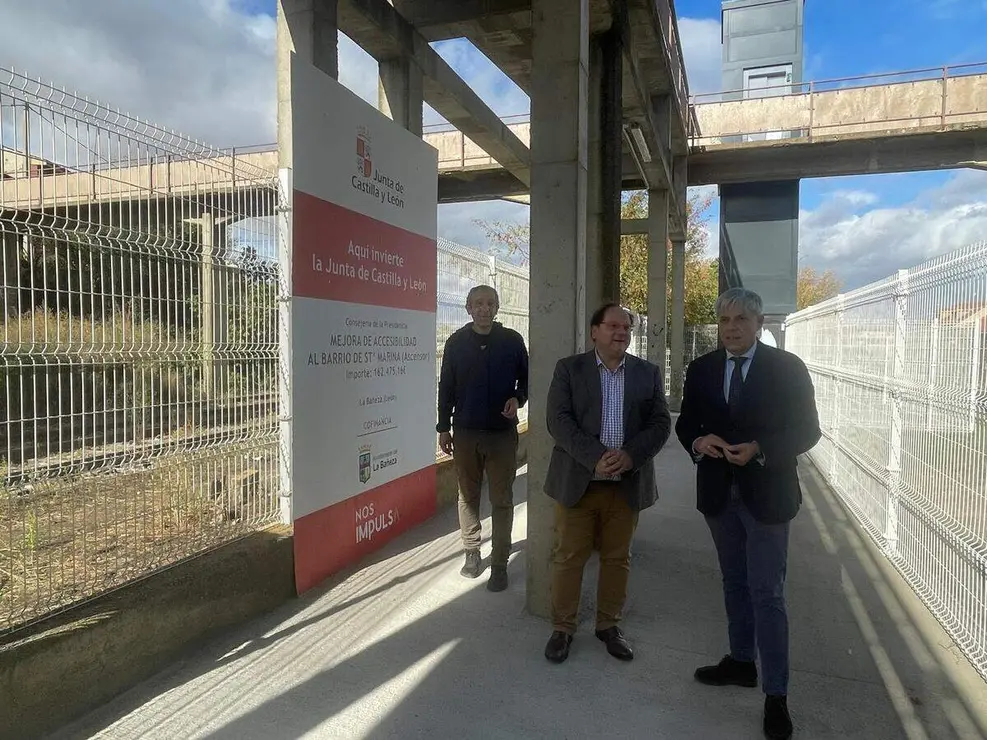 Ascensor Santa Marina, La Ba&ntilde;eza VI