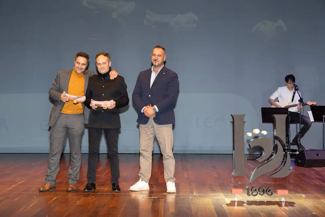 205_caraAcara_Y2A1121-DxO_DeepPRIME XD2s