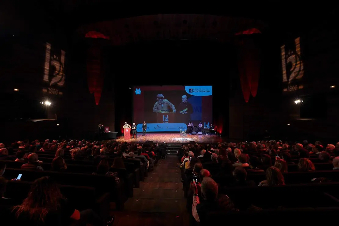 229_caraAcara_05A0155-DxO_DeepPRIME XD2s