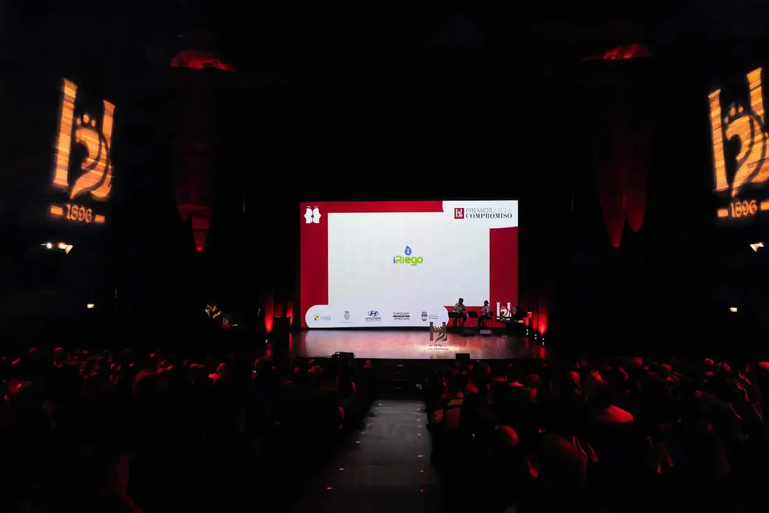 236_caraAcara_Y2A1266-DxO_DeepPRIME XD2s