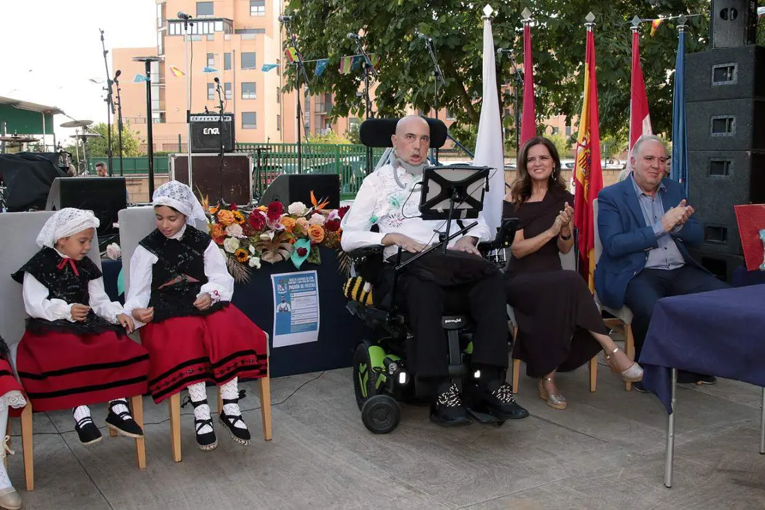 Urbano Gonz&aacute;lez (15)