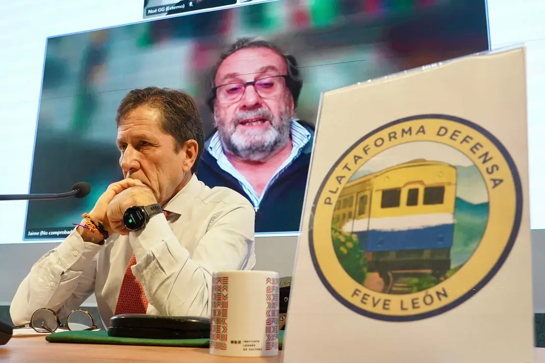 La Plataforma en Defensa del Ferrocarril de V&iacute;a Estrecha en Le&oacute;n presenta un informe t&eacute;cnico-jur&iacute;dico con soluciones para la integraci&oacute;n de Feve en la ciudad