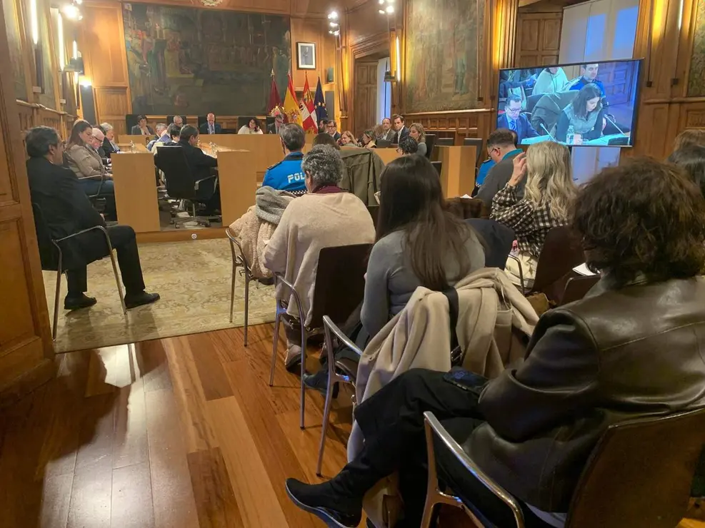 Pleno Ayuntamiento de Le&oacute;n (1)
