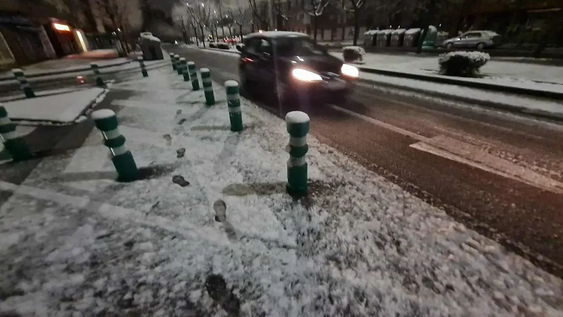 Nieve en Le&oacute;n capital (15)