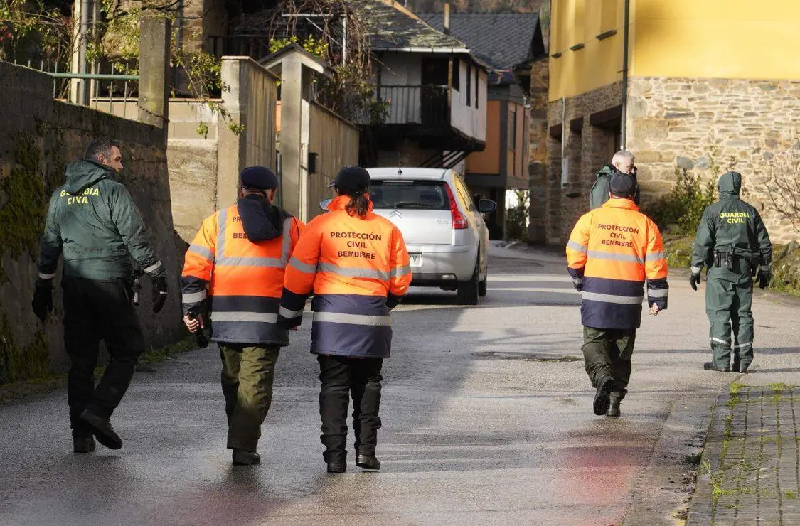 Dispositivo de b&uacute;squeda del octogenario desaparecido en Noceda del Bierzo. Foto: C&eacute;sar S&aacute;nchez