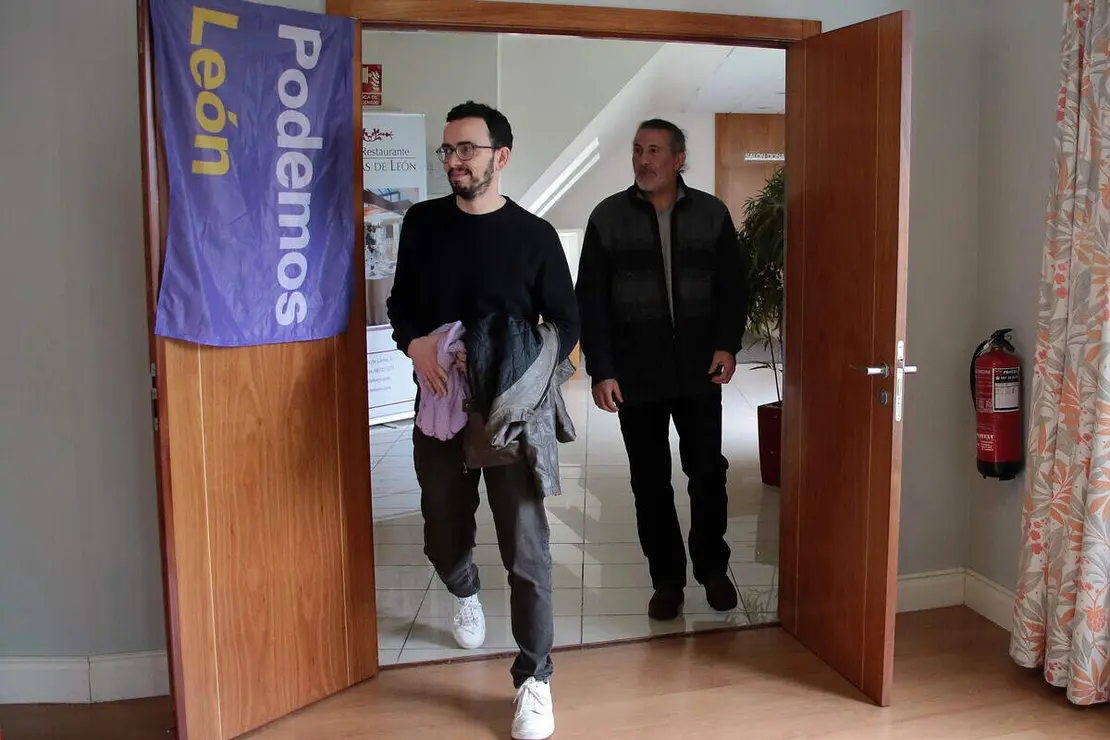 El coordinador auton&oacute;mico de Podemos y candidato de Podemos-Alianza Verde a la Presidencia de la Junta de Castilla y Le&oacute;n, Miguel &Aacute;ngel Llamas, participa en la charla-coloquio &lsquo;&iquest;Un solo Le&oacute;n puede ser un Le&oacute;n mejor?&rsquo;