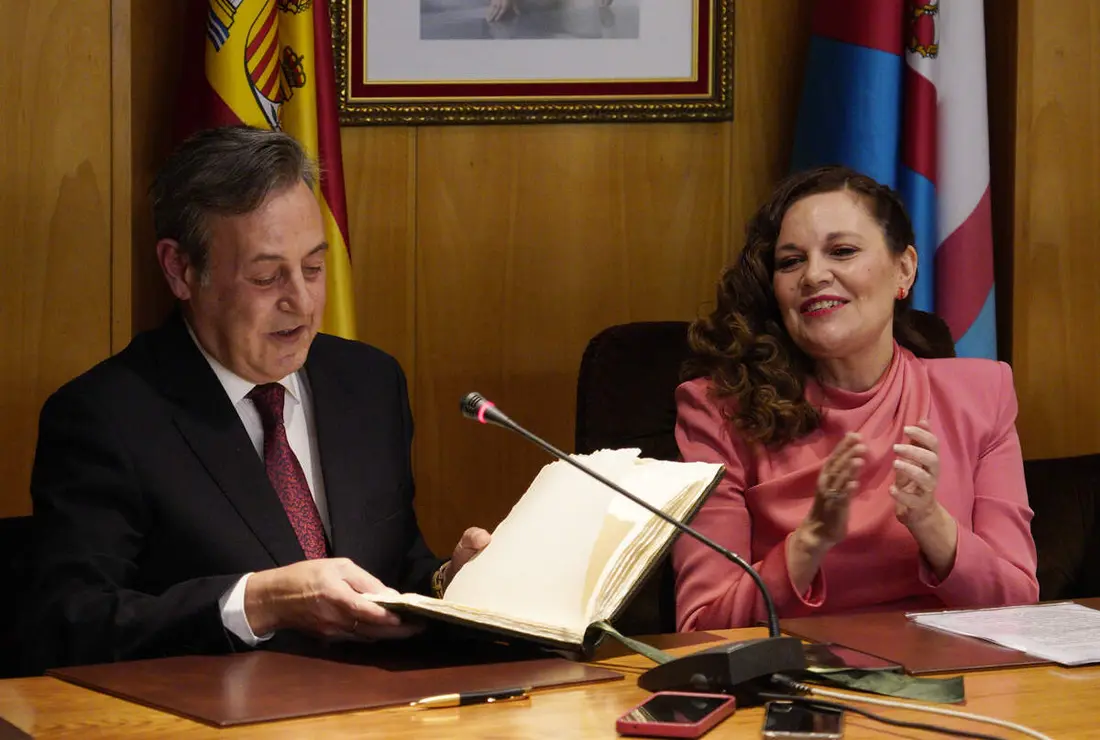 Acto institucional con motivo de la celebraci&oacute;n del LIII Festival Internacional de Exaltaci&oacute;n del Botillo de Bembibre (Le&oacute;n), en el que participa su alcaldesa, Silvia Cao, y su mantenedor, el periodista Jos&eacute; Ribagorda
