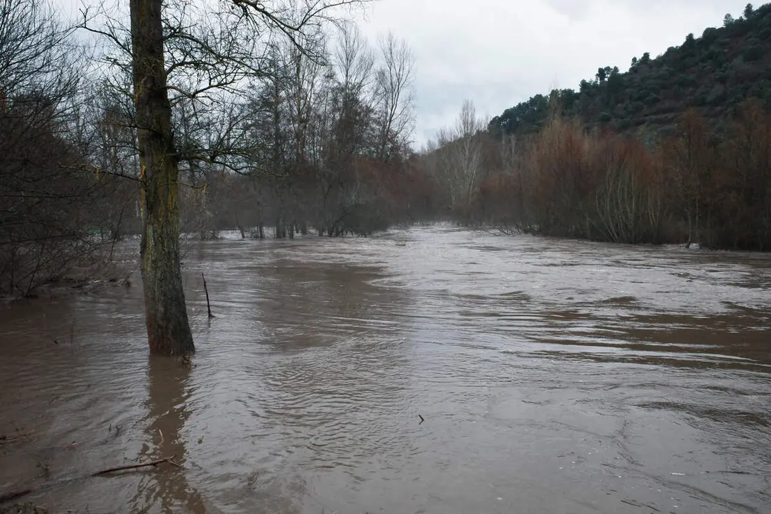 Aumento del caudal del r&iacute;o Sil a su paso por Ponferrada