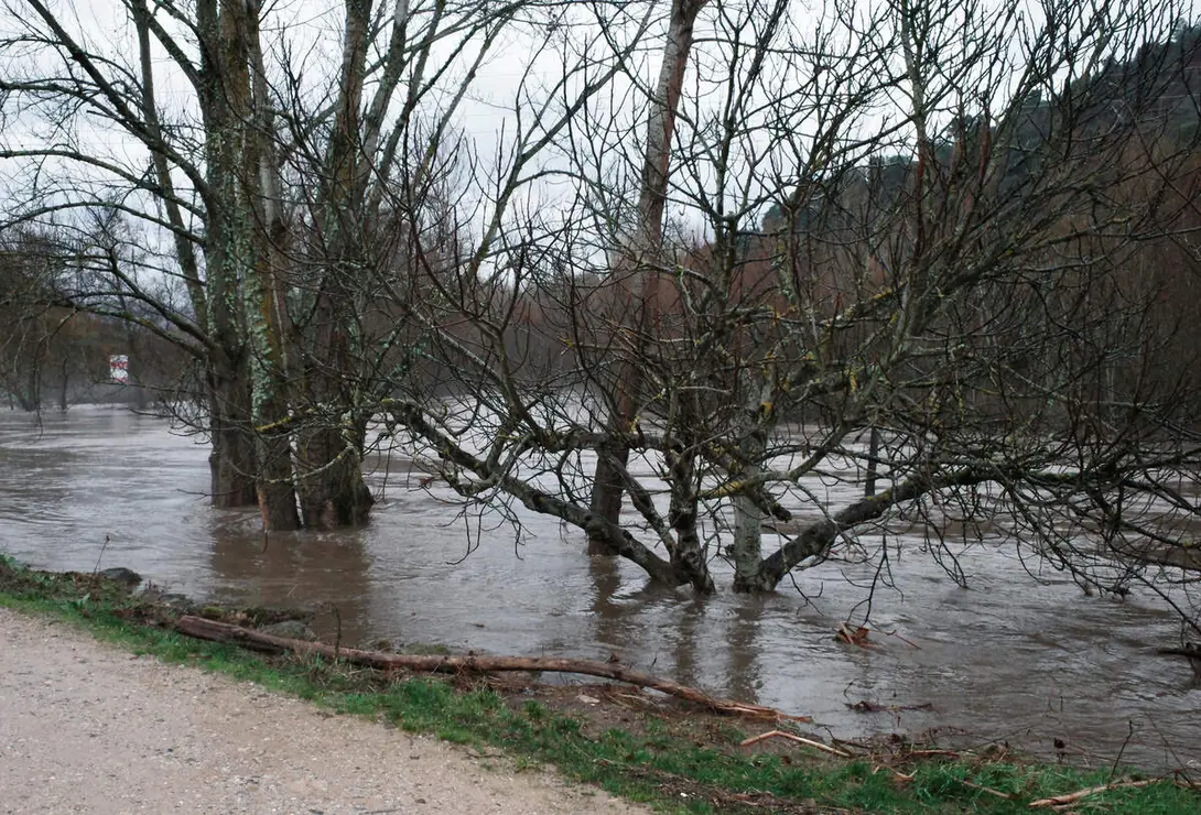 Aumento del caudal del r&iacute;o Sil a su paso por Ponferrada