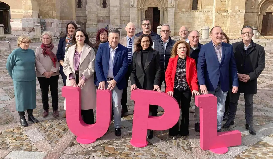 Acto de presentaci&oacute;n de la candidatura de la Uni&oacute;n del Pueblo Leon&eacute;s a las Cortes de Castilla y Le&oacute;n