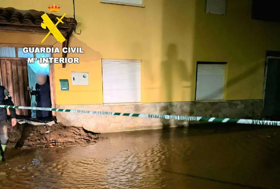 Imagen de los desbordamientos en la localidad de Castrillo de Cepeda.