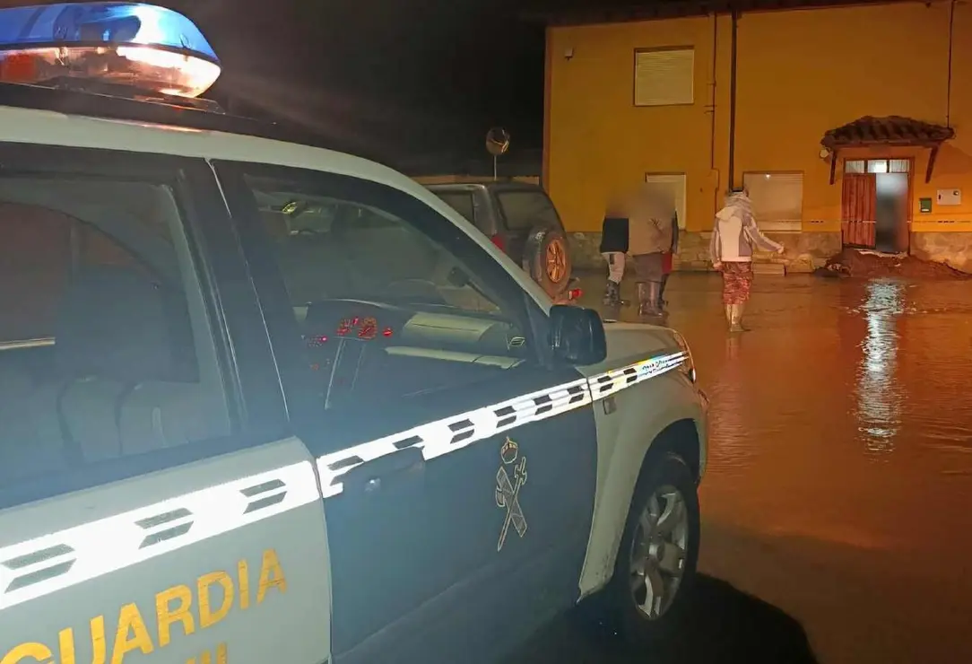 Imagen de los desbordamientos en la localidad de Castrillo de Cepeda.