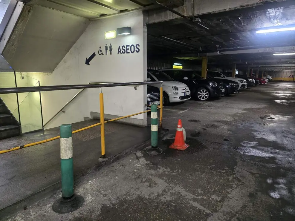 El PP denuncia el estado de abandono del parking de San Marcelo cuando el PSOE anunci&oacute; que las obras comenzar&iacute;an el pasado 1 de diciembre. Foto cedida por el PP de Le&oacute;n.
