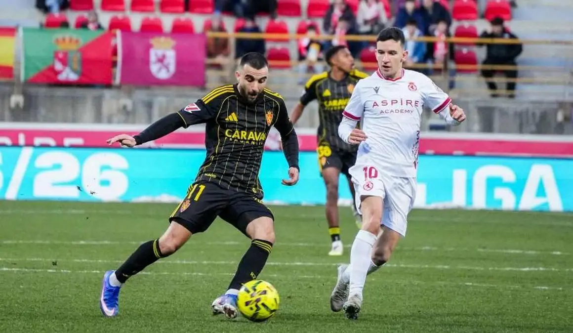 Luis Chac&oacute;n, este s&aacute;bado, en un lance del partido.