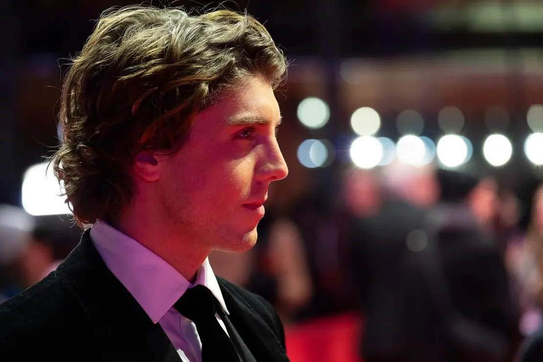 140226_aj_06998_RWD_1920