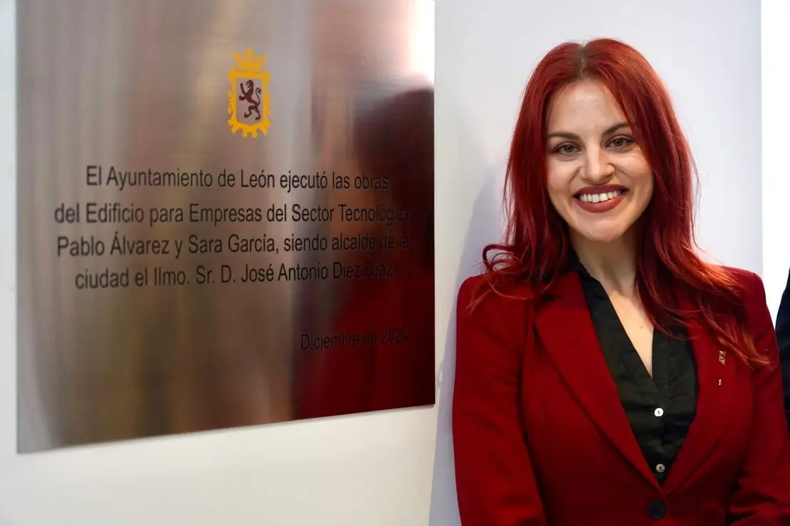 El alcalde de Le&oacute;n, Jos&eacute; Antonio Diez, visita las instalaciones del CEBT (Complejo de Empresas de Base Tecnol&oacute;gica) junto a la astronauta Sara Garc&iacute;a Alonso y la rectora de la Universidad de Le&oacute;n, Nuria Gonz&aacute;lez