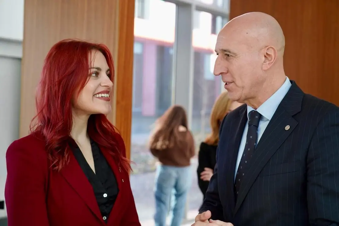 El alcalde de Le&oacute;n, Jos&eacute; Antonio Diez, visita las instalaciones del CEBT (Complejo de Empresas de Base Tecnol&oacute;gica) junto a la astronauta Sara Garc&iacute;a Alonso y la rectora de la Universidad de Le&oacute;n, Nuria Gonz&aacute;lez