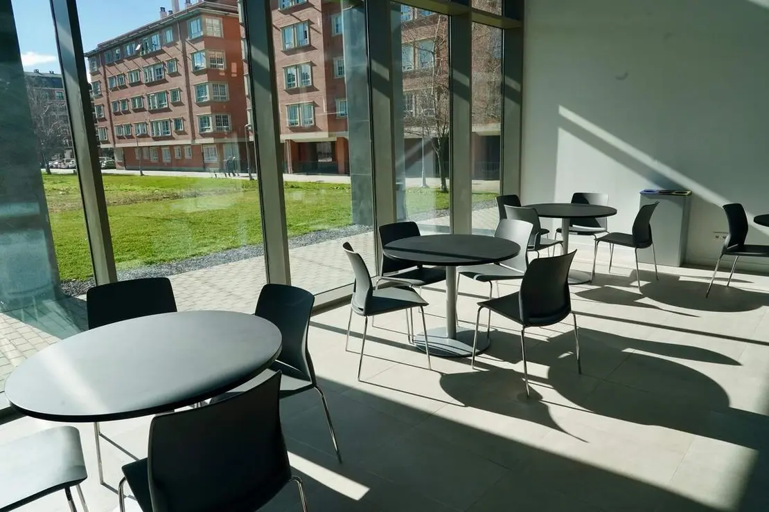 El alcalde de Le&oacute;n, Jos&eacute; Antonio Diez, visita las instalaciones del CEBT (Complejo de Empresas de Base Tecnol&oacute;gica) junto a la astronauta Sara Garc&iacute;a Alonso y la rectora de la Universidad de Le&oacute;n, Nuria Gonz&aacute;lez