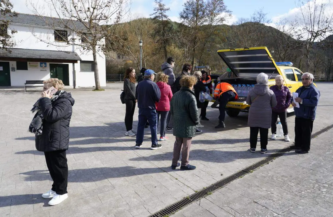 Reparto de agua en El Bierzo (6)