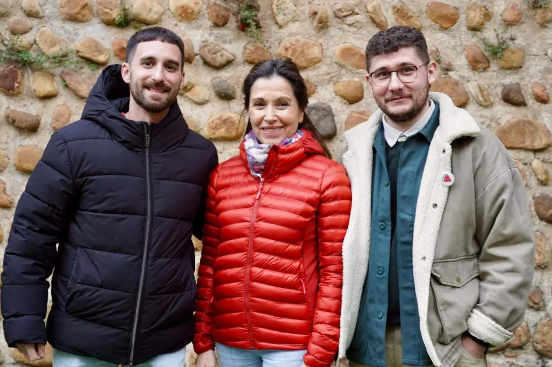 El candidato de En Com&uacute;n a la Presidencia de la Junta de Castilla y Le&oacute;n, Juan Gasc&oacute;n, presenta a los candidatos de la coalici&oacute;n compuesta por Izquierda Unida, Movimiento Sumar y Verdes Equo en la provincia de Le&oacute;n. Fotos: Campillo