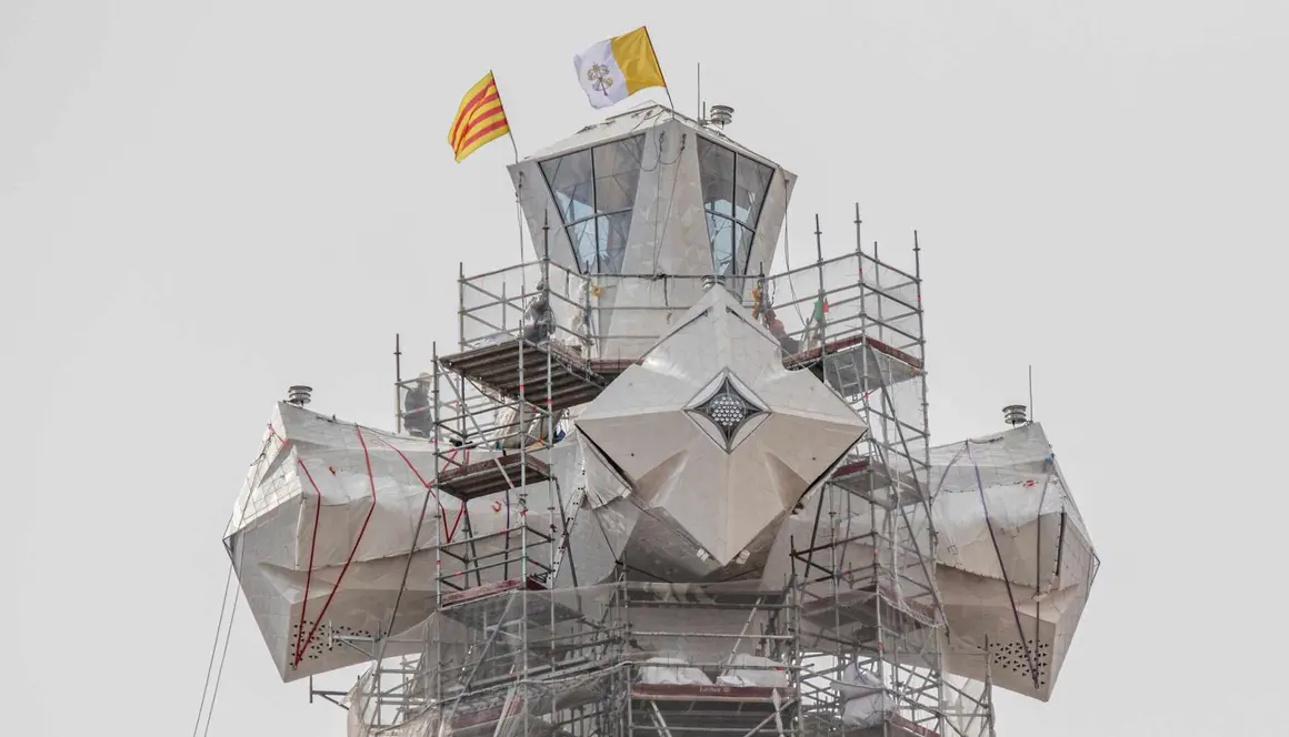 Tvitec Sagrada familia (1)