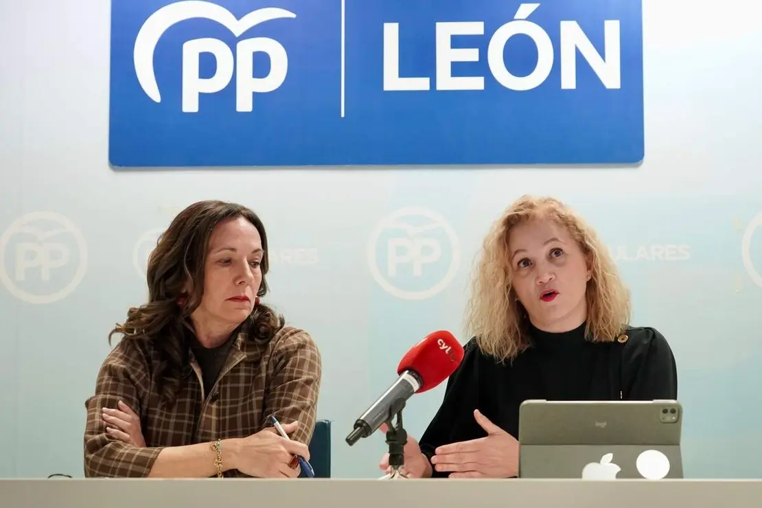 La diputada del Partido Popular de Le&oacute;n, Silvia Franco, y la cabeza de lista a las Cortes por Le&oacute;n, Mar&iacute;a Jos&eacute; &Aacute;lvarez, &nbsp;presentan varias propuestas registradas en el Congreso para garantizar el suministro energ&eacute;tico, impulsar inversiones en el Corredor Atl&aacute;ntico e implementar la estrategia digital en la provincia