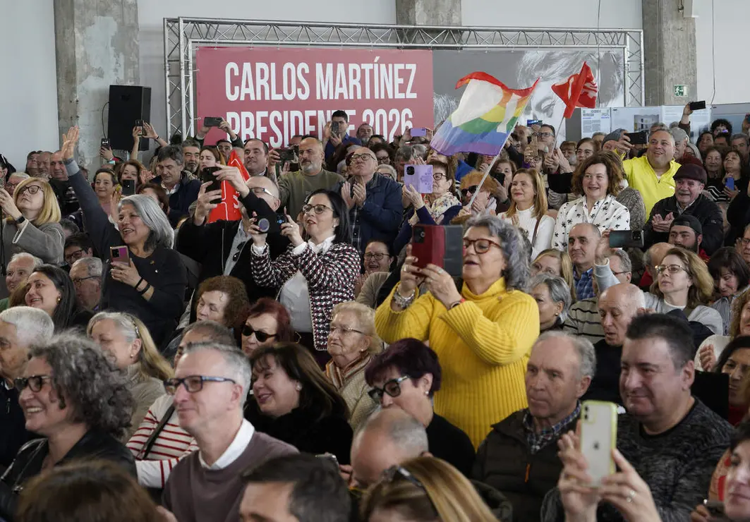 El presidente del Gobierno, Pedro S&aacute;nchez, y el candidato Partido Socialista a la Presidencia de la Junta de Castilla y Le&oacute;n, Carlos Mart&iacute;nez, intervienen en un acto p&uacute;blico del partido junto a la candidata por Le&oacute;n, Nuria Rubio, y el secretario provincial del PSOE, Javier Alfonso Cend&oacute;n