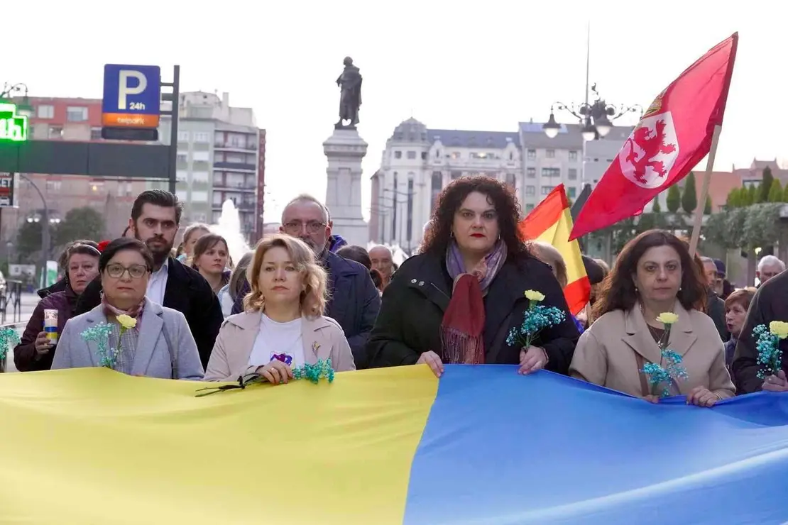 La Asociaci&oacute;n de Amigos Leoneses Ucranianos Damnificados convoca una manifestaci&oacute;n con motivo del cuarto aniversario del inicio de la invasi&oacute;n de Rusia a Ucrania. Foto: Campillo