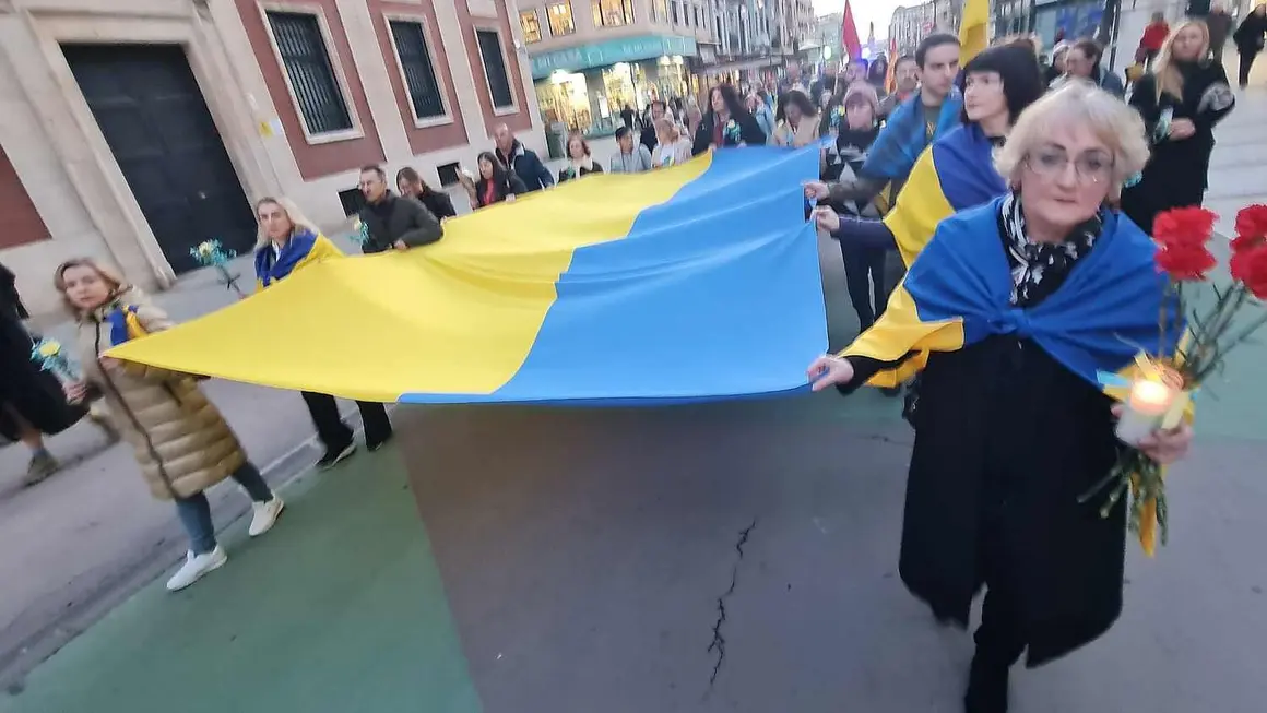 Ucrania Le&oacute;n (8)