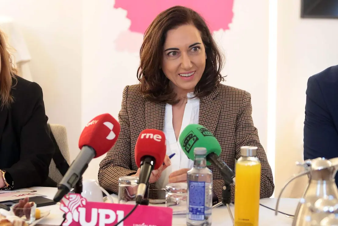 La candidata a las Cortes de Castilla y Le&oacute;n, Alicia Gallego, acompa&ntilde;ada de integrantes de su lista inicia la campa&ntilde;a con un desayuno de trabajo con los medios de comunicaci&oacute;n para presentar su programa electoral. Foto: Peio Garc&iacute;a.