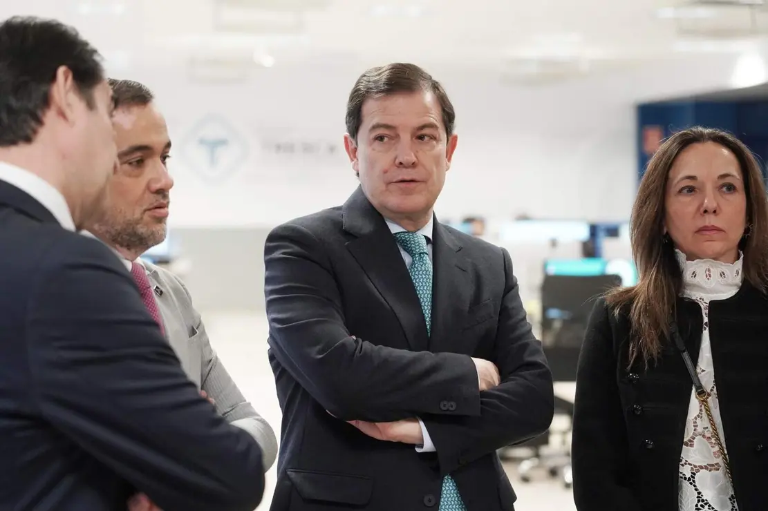 MA&Ntilde;UECO tresca (4)