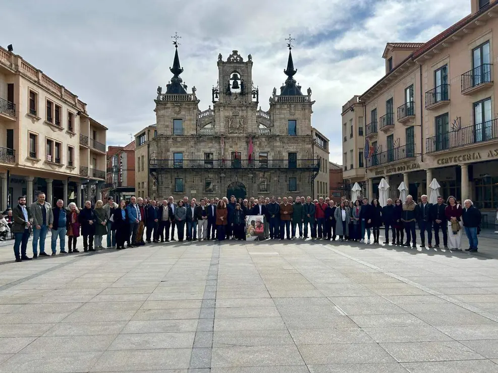 El PSOE de Le&oacute;n celebra en Astorga una convenci&oacute;n de alcaldes. Participan, el secretario general del PSOE de Le&oacute;n, Javier Alfonso Cend&oacute;n, y la cabeza de lista del PSOE por Le&oacute;n a las Cortes, Nuria Rubio. Fotos: PSOE