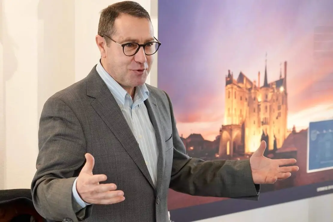 Nombramiento de los medios de comunicaci&oacute;n como embajadores del Palacio de Gaud&iacute; de Astorga, con motivo del centenario de la muerte del arquitecto catal&aacute;n.