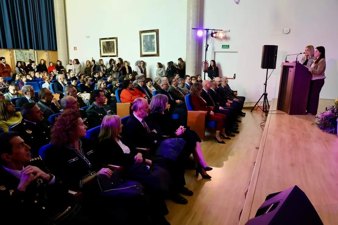 Acto conmemorativo del D&iacute;a Internacional de la Mujer en Le&oacute;n en el que participan la rectora de la ULE, Nuria Gonz&aacute;lez; el alcalde de la capital, Jos&eacute; Antonio Diez; el presidente de la Diputaci&oacute;n Provincial, Gerardo &Aacute;lvarez Courel y el delegado territorial de la Junta, Eduardo Diego