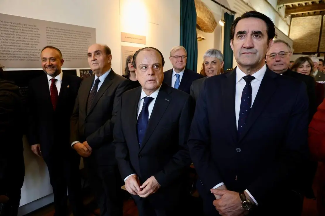 El alcalde de Le&oacute;n, Jos&eacute; Antonio Diez, preside el acto de entrega de la Medalla de Oro de la Ciudad a la C&aacute;mara de Comercio de Le&oacute;n