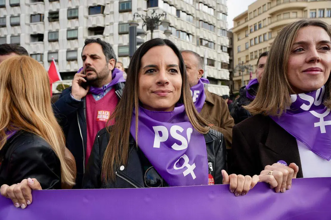 8M EN LE&Oacute;N (2)