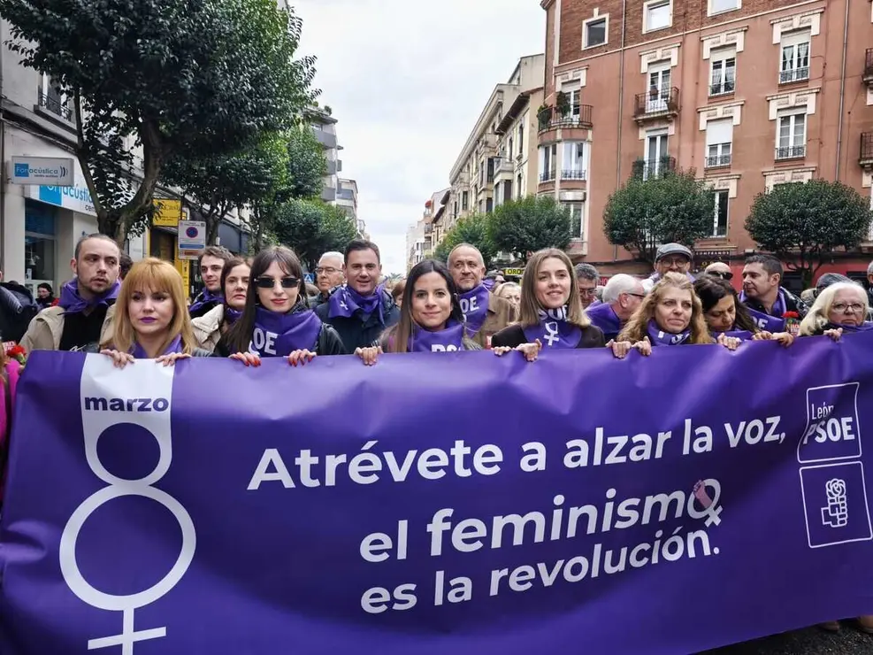 8M EN LE&Oacute;N (3)