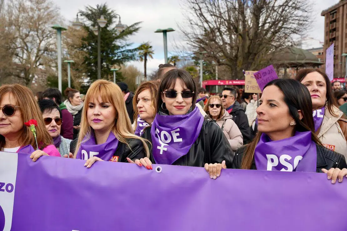 8M EN LE&Oacute;N (4)